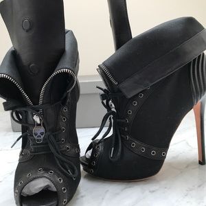 AUTHENTIC Alexander McQueen “Faithful” Bootie